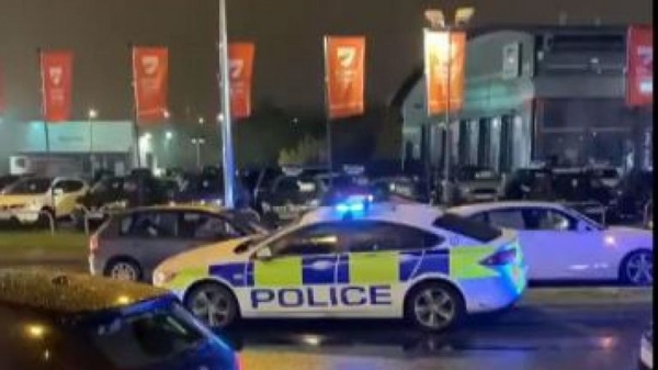 Birmingham: Police called to reports of people with machetes involved in cinema brawl
Birmingham: Police called to reports of people with machetes involved in cinema brawl