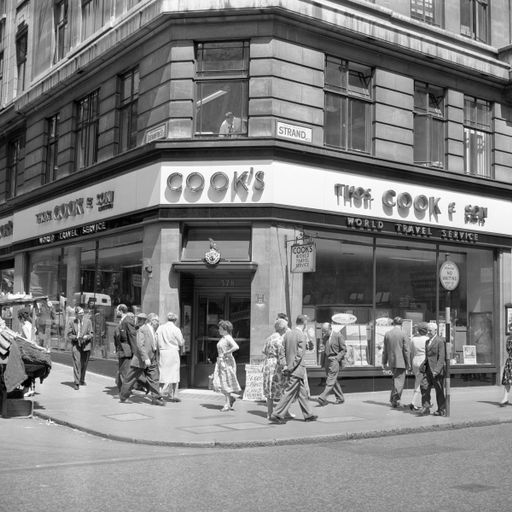 
                              More Thomas Cook misery as customers face refund payment delay
                      