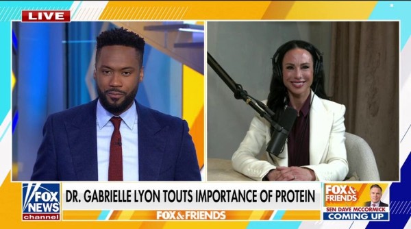 Simon Cowell says he's ‘aging backwards’ thanks to controversial blood-rinsing procedure Simon Cowell says he's ‘aging backwards’ thanks to controversial blood-rinsing procedure