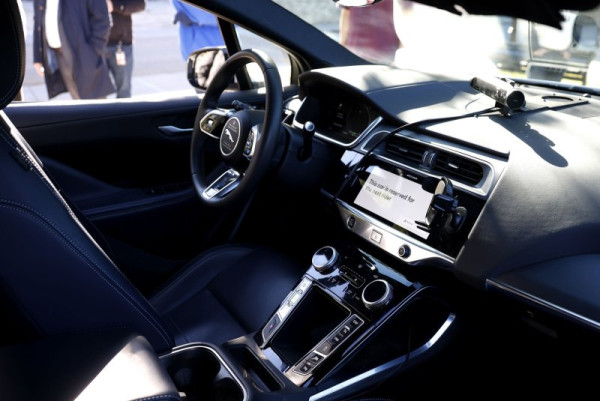 Brain activity of passengers might aid self-driving vehicles