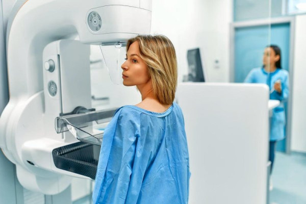Experts: Risk-based breast cancer screenings beat annual mammograms