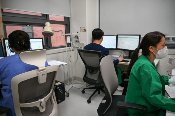 Poll finds 1 in 4 Americans think U.S. healthcare is in 'crisis'