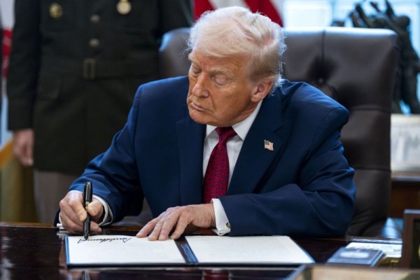 Trump's order designates illicit fentanyl as 'weapon of mass destruction' Trump's order designates illicit fentanyl as 'weapon of mass destruction'