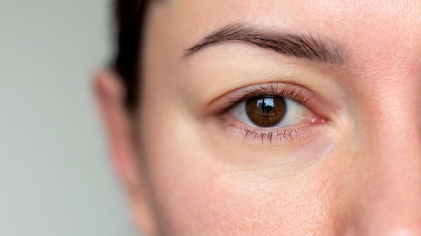 7 everyday mistakes could be quietly damaging your vision, eye doctor warns