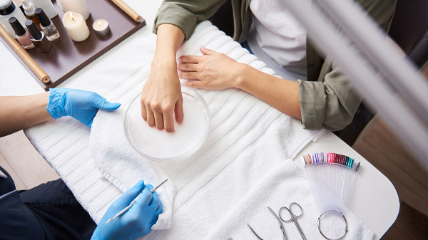People on weight-loss drugs report fingernails falling off as researchers uncover surprising link People on weight-loss drugs report fingernails falling off as researchers uncover surprising link