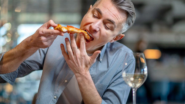 Man loses 15 stubborn pounds after age 50 without giving up pizza or donuts Man loses 15 stubborn pounds after age 50 without giving up pizza or donuts
