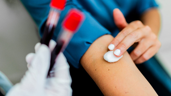 Jalen Hurts puts spotlight on blood thinners: 5 mistakes that could put patients at risk Jalen Hurts puts spotlight on blood thinners: 5 mistakes that could put patients at risk