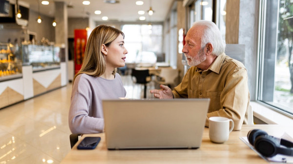 Adult children cutting off parents as some blame therapy for family estrangements